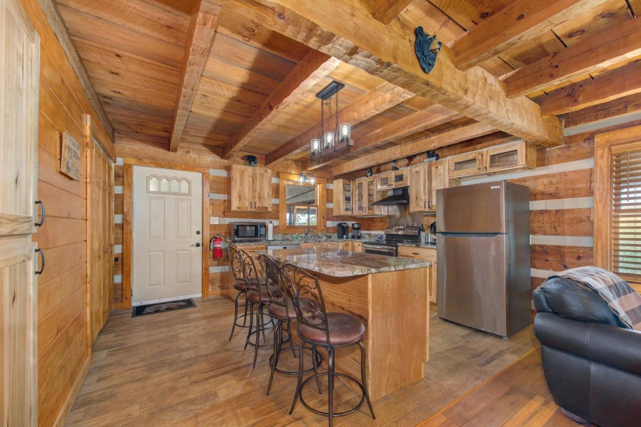 Villa Friendly Bear Two à Sevierville Extérieur photo